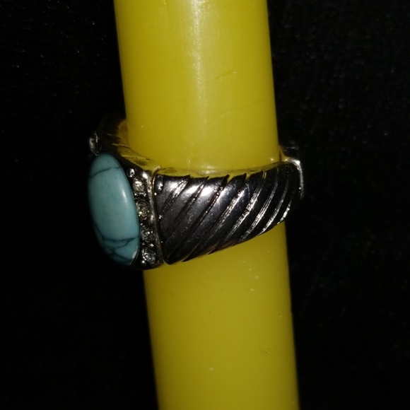 Chunky Silver Tone Stretch Ring - Picture 2 of 8